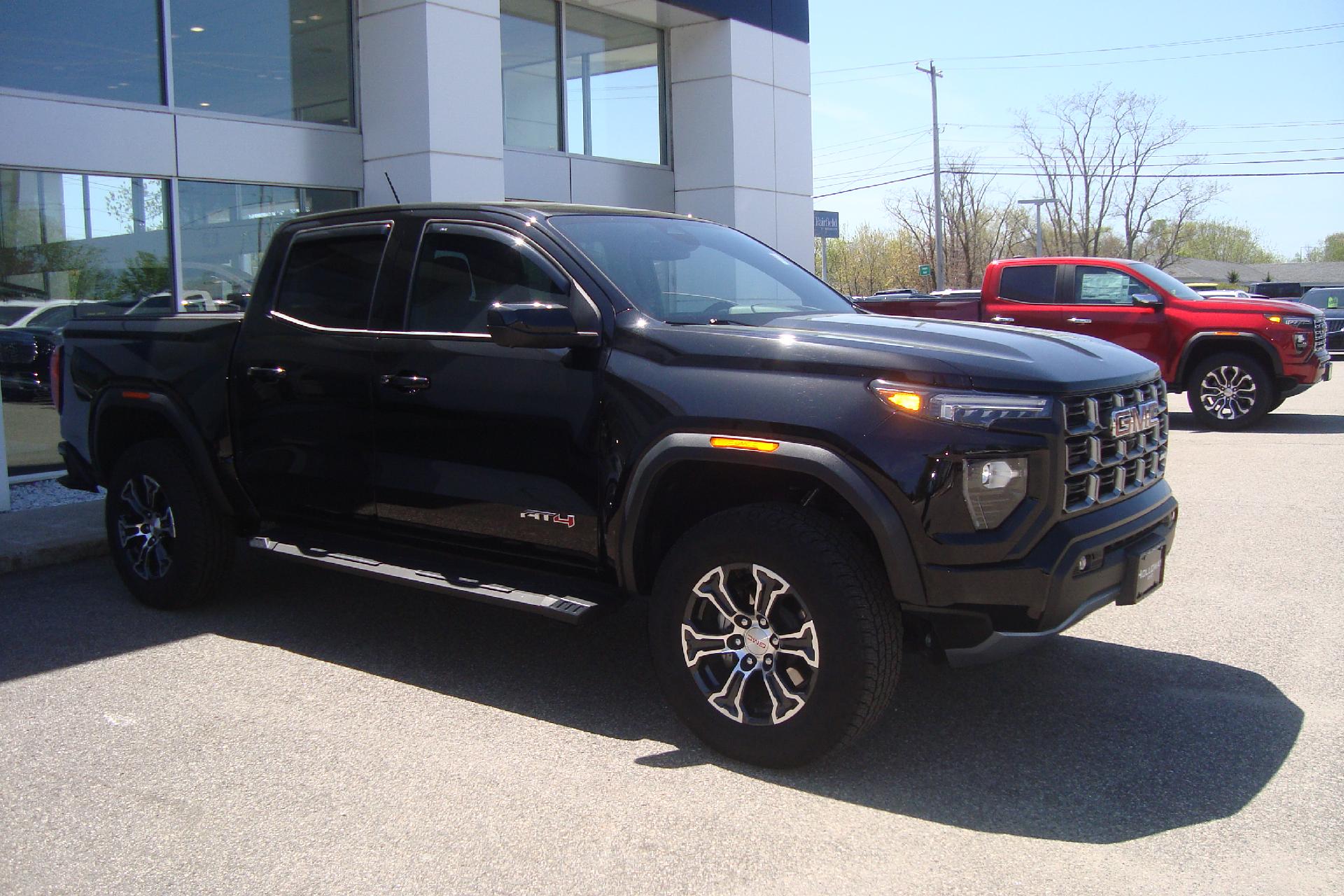2024 GMC Canyon Vehicle Photo in PORTSMOUTH, NH 03801-4196