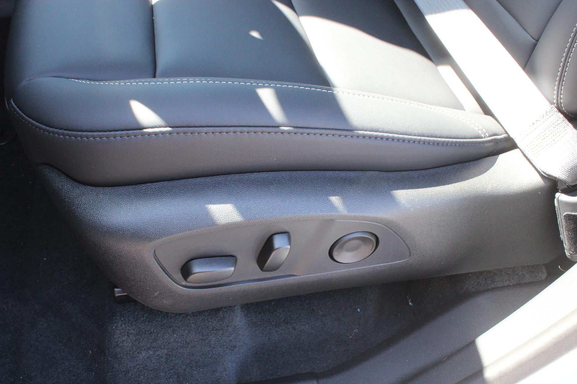 2025 GMC Acadia Vehicle Photo in AURORA, CO 80012-4011