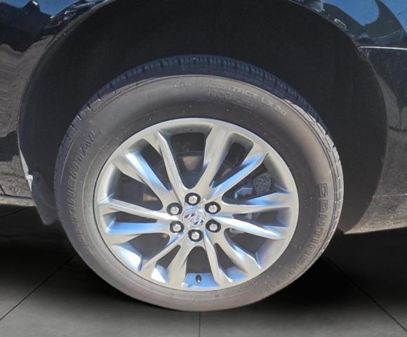 2024 Buick Enclave Vehicle Photo in NEENAH, WI 54956-2243