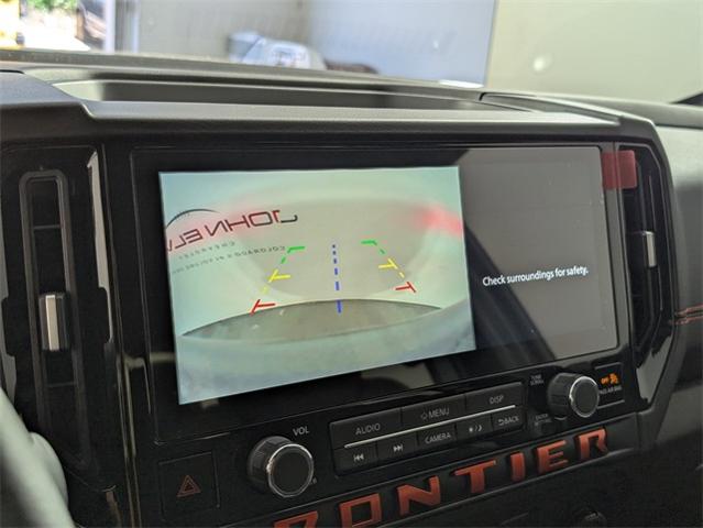 2025 Nissan Frontier Vehicle Photo in ENGLEWOOD, CO 80113-6708