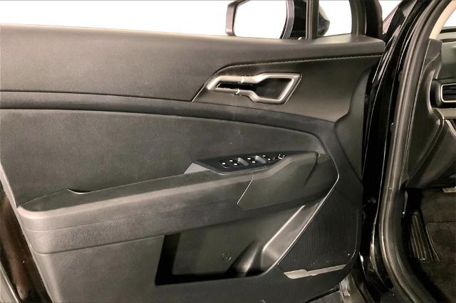 2023 Kia Sportage Vehicle Photo in Lees Summit, MO 64086
