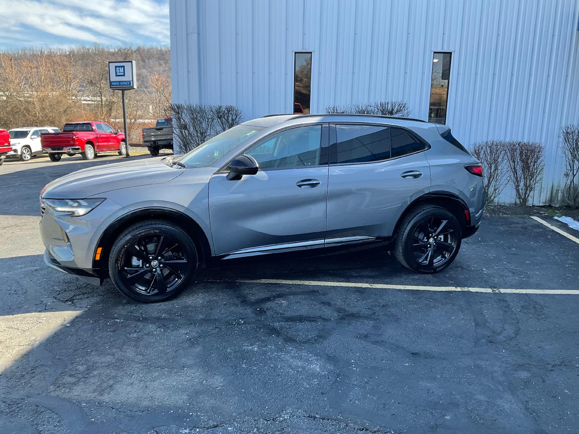 Used 2022 Buick Envision Essence with VIN LRBFZPR41ND029987 for sale in Moundsville, WV