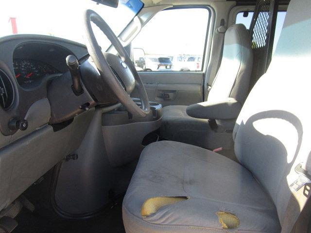 2008 Ford Econoline Cargo Van Vehicle Photo in Cedar Rapids, IA 52402