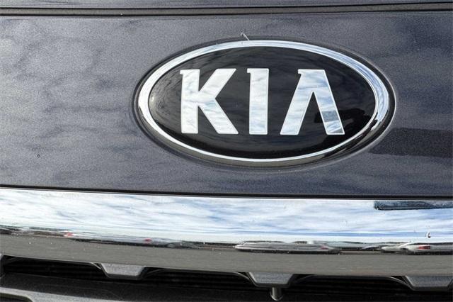 2021 Kia Sedona Vehicle Photo in ELK GROVE, CA 95757-8703