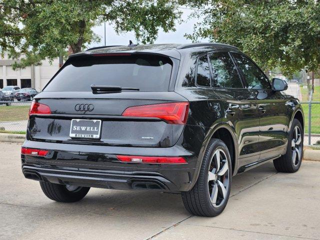 2024 Audi Q5 Vehicle Photo in HOUSTON, TX 77090