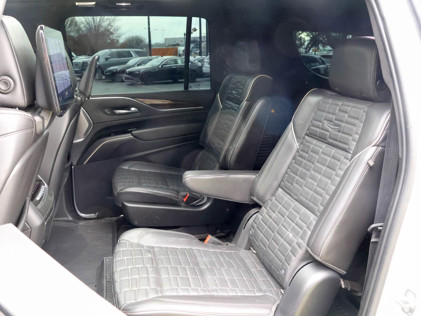 2021 Cadillac Escalade ESV Vehicle Photo in DALLAS, TX 75209-3095