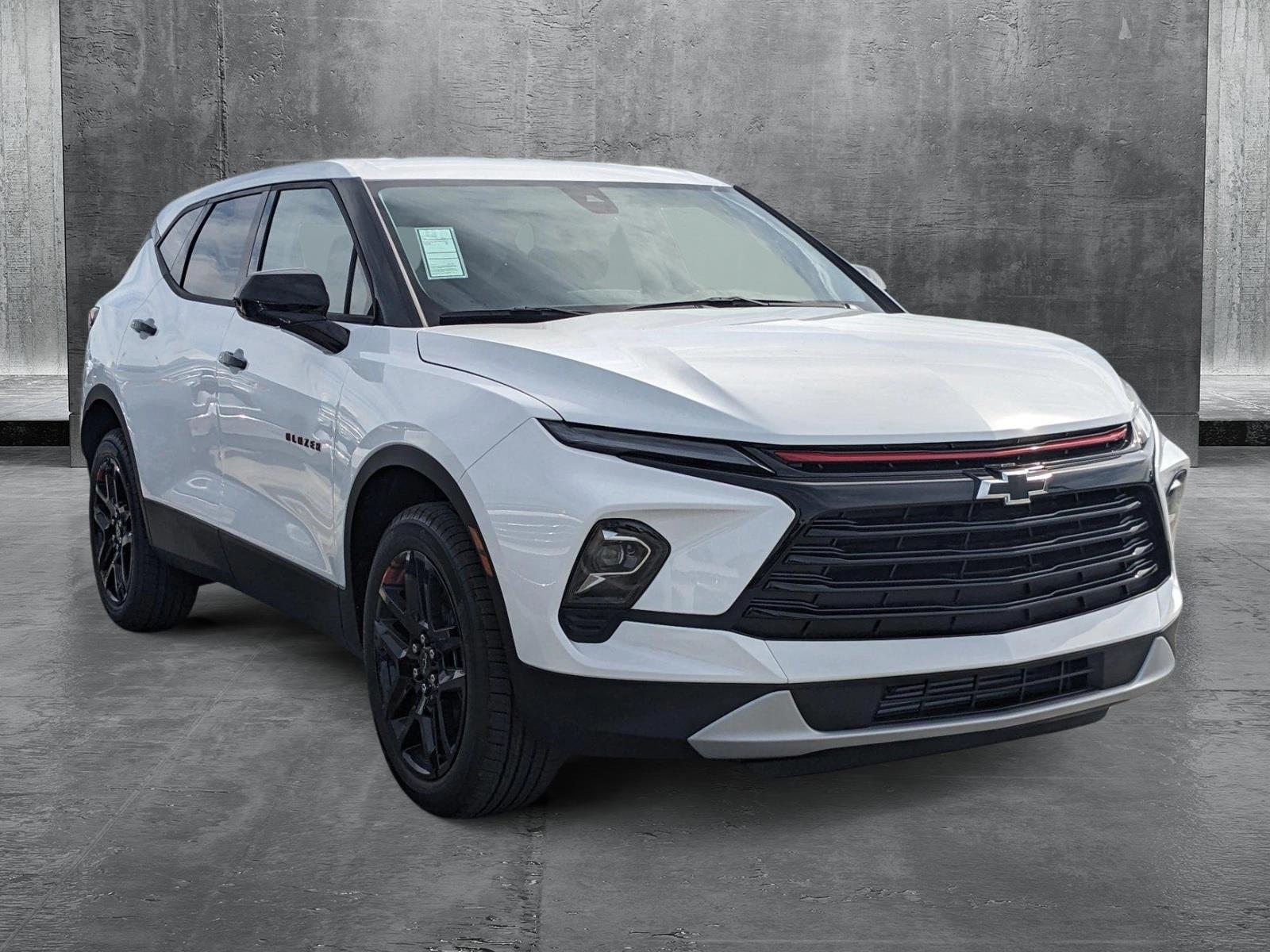 2025 Chevrolet Blazer Vehicle Photo in MIAMI, FL 33172-3015