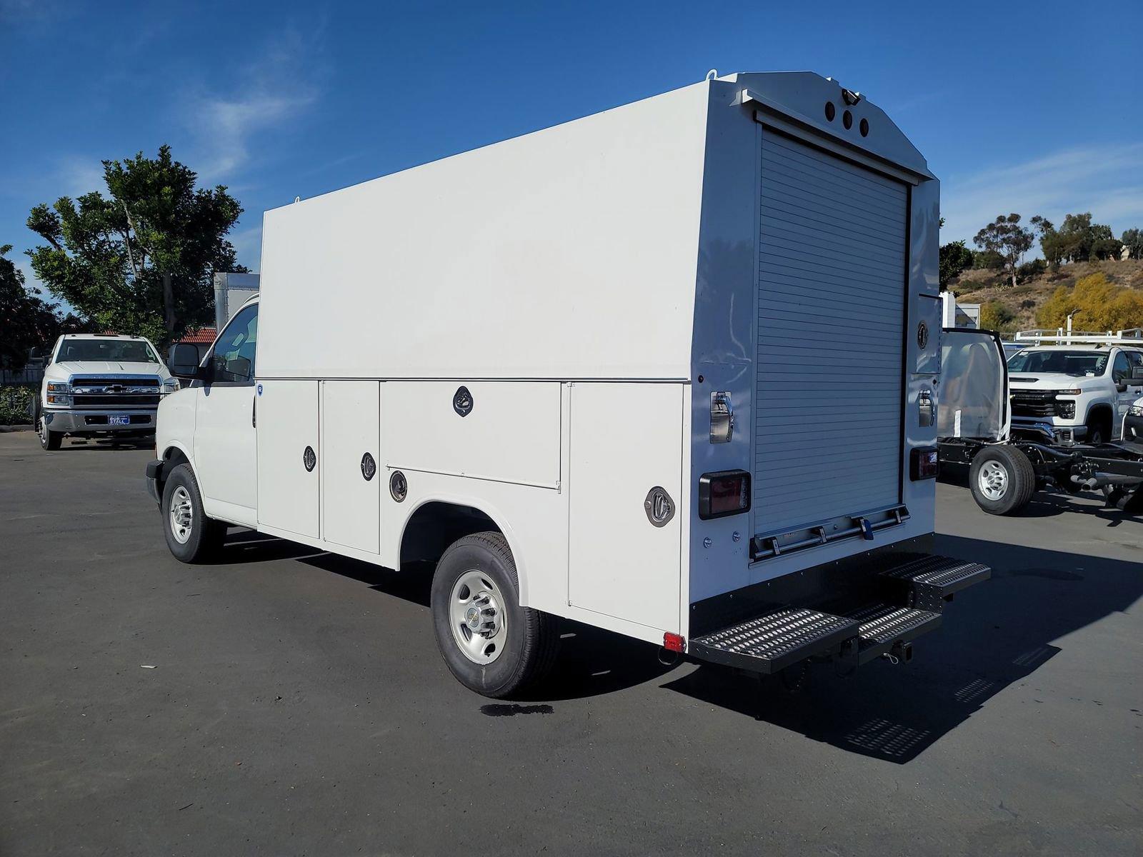 2024 Chevrolet Express Commercial Cutaway Vehicle Photo in LA MESA, CA 91942-8211