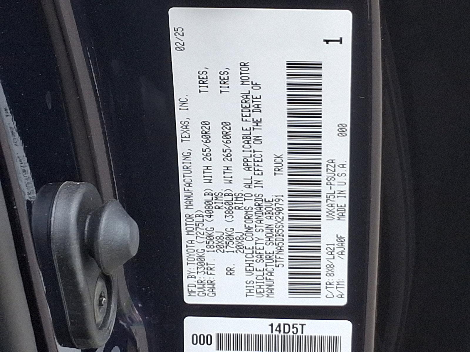 2025 Toyota Tundra 4WD Vehicle Photo in Trevose, PA 19053