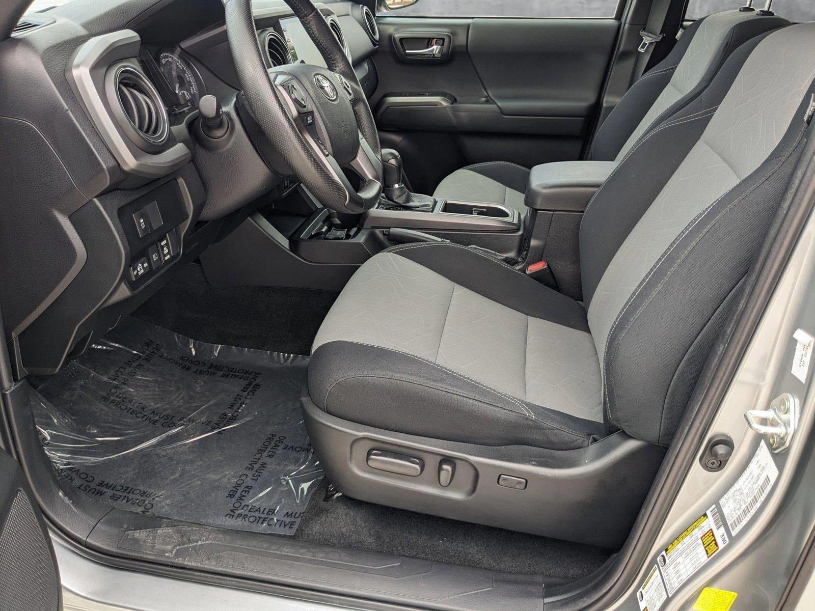 2022 Toyota Tacoma 2WD Vehicle Photo in Davie, FL 33331