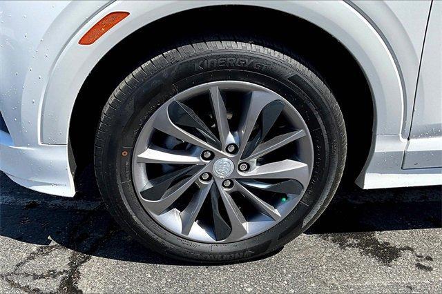 2022 Buick Encore GX Vehicle Photo in TOPEKA, KS 66609-0000