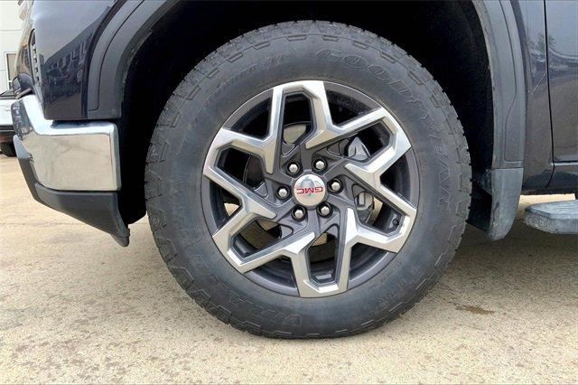2023 GMC Sierra 1500 Vehicle Photo in TOPEKA, KS 66609-0000