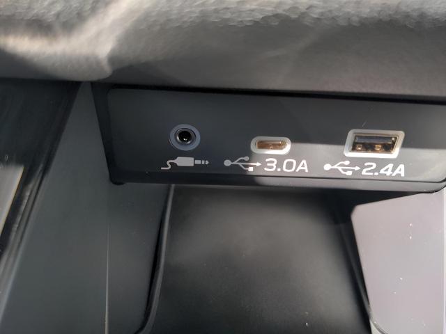 2025 Subaru Outback Vehicle Photo in Green Bay, WI 54304