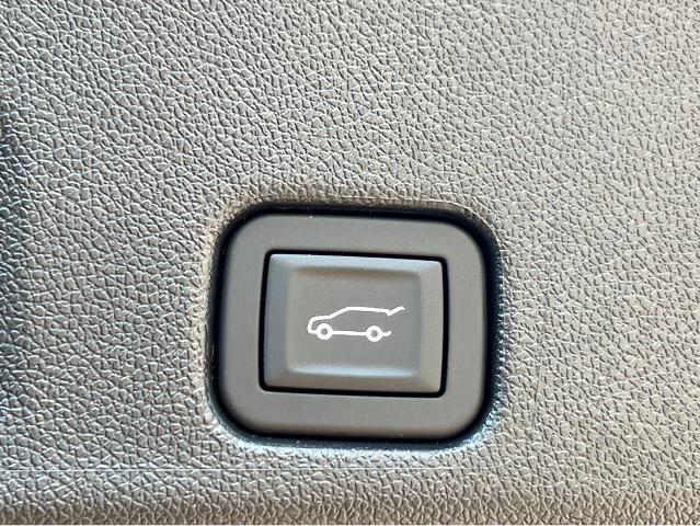 2025 Chevrolet Traverse Vehicle Photo in SAVANNAH, GA 31406-4513
