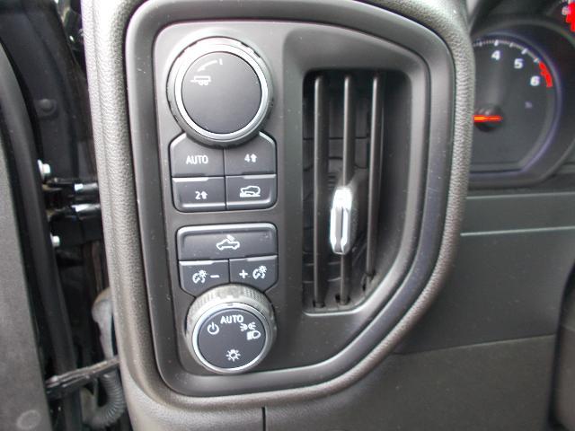 2021 Chevrolet Silverado 1500 Vehicle Photo in LOWELL, MA 01852-4336