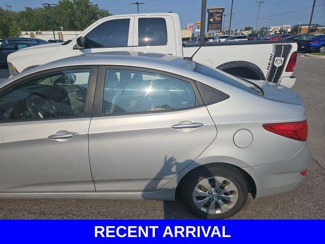 2016 Hyundai ACCENT Vehicle Photo in Merrillville, IN 46410