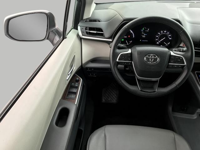 2023 Toyota Sienna Vehicle Photo in GREEN BAY, WI 54303-3330