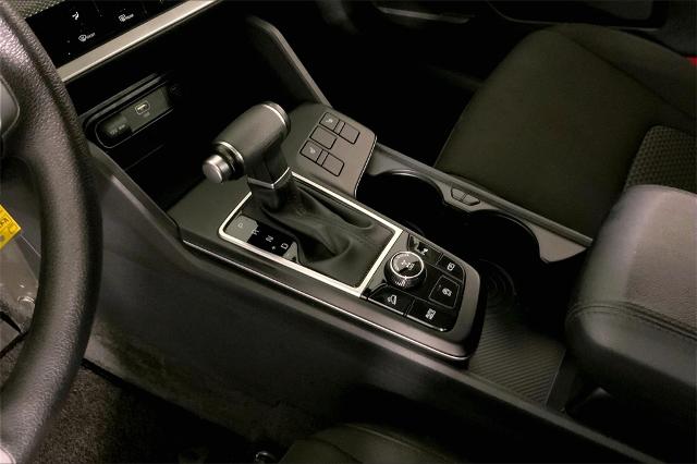 2024 Kia Sportage Vehicle Photo in Lees Summit, MO 64086