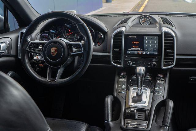 2018 Porsche Cayenne Vehicle Photo in DANBURY, CT 06810-5034