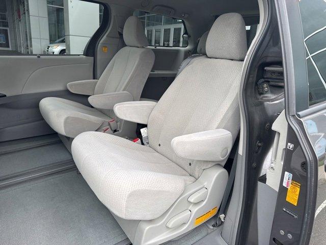 2013 Toyota Sienna Vehicle Photo in Flemington, NJ 08822