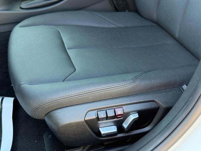 2018 BMW 320i xDrive Vehicle Photo in COLUMBIA, MO 65203-3903