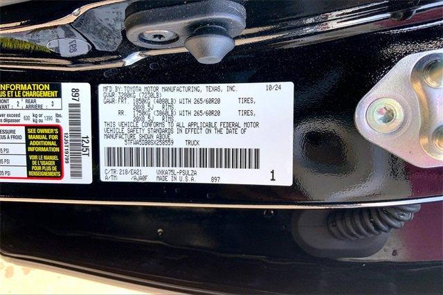 2025 Toyota Tundra 4WD Vehicle Photo in KANSAS CITY, MO 64114-4502