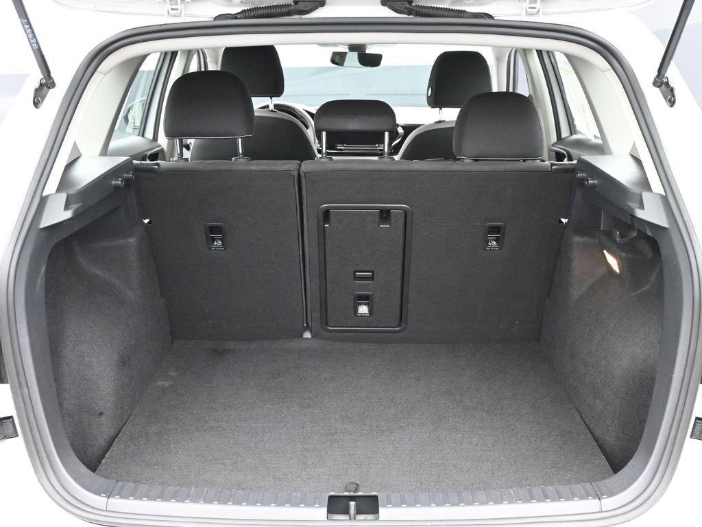 2023 Volkswagen Taos Vehicle Photo in Marion, IA 52302
