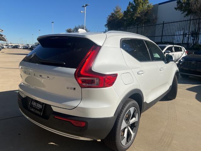 2025 Volvo XC40 Vehicle Photo in Grapevine, TX 76051