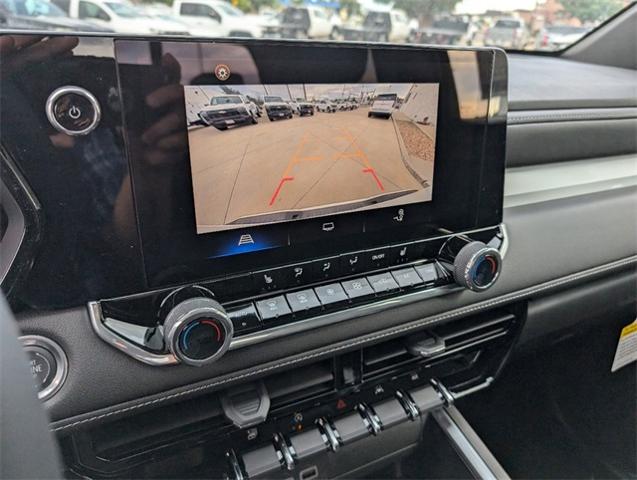 2024 Chevrolet Colorado Vehicle Photo in ENGLEWOOD, CO 80113-6708