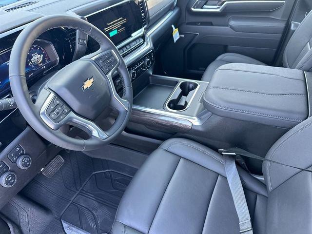 2025 Chevrolet Silverado 3500 HD Vehicle Photo in RIVERSIDE, CA 92504-4106