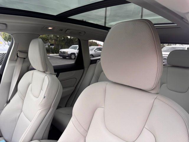 2022 Volvo XC60 Vehicle Photo in DELRAY BEACH, FL 33483-3294