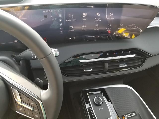 2025 Buick Enclave Vehicle Photo in ELYRIA, OH 44035-6349