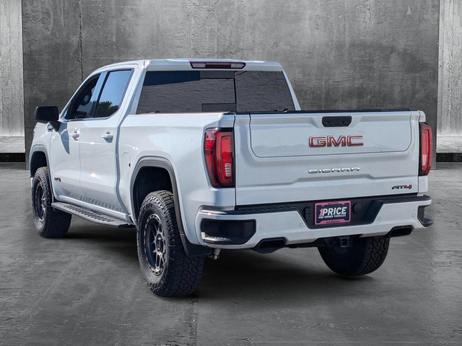 2022 GMC Sierra 1500 Limited Vehicle Photo in VALENCIA, CA 91355-1705