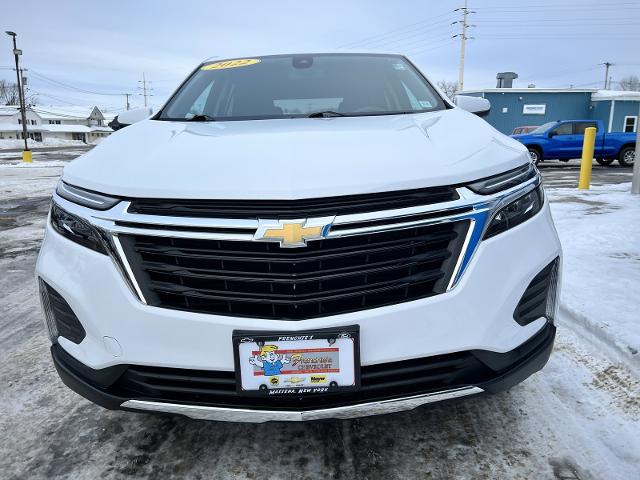 2022 Chevrolet Equinox Vehicle Photo in MASSENA, NY 13662-2255