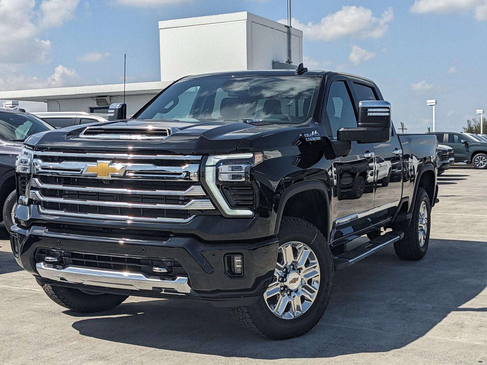 2025 Chevrolet Silverado 2500 HD Vehicle Photo in MIAMI, FL 33172-3015