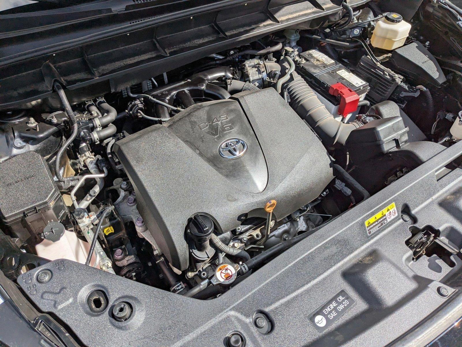 2022 Toyota Highlander Vehicle Photo in Spokane Valley, WA 99212