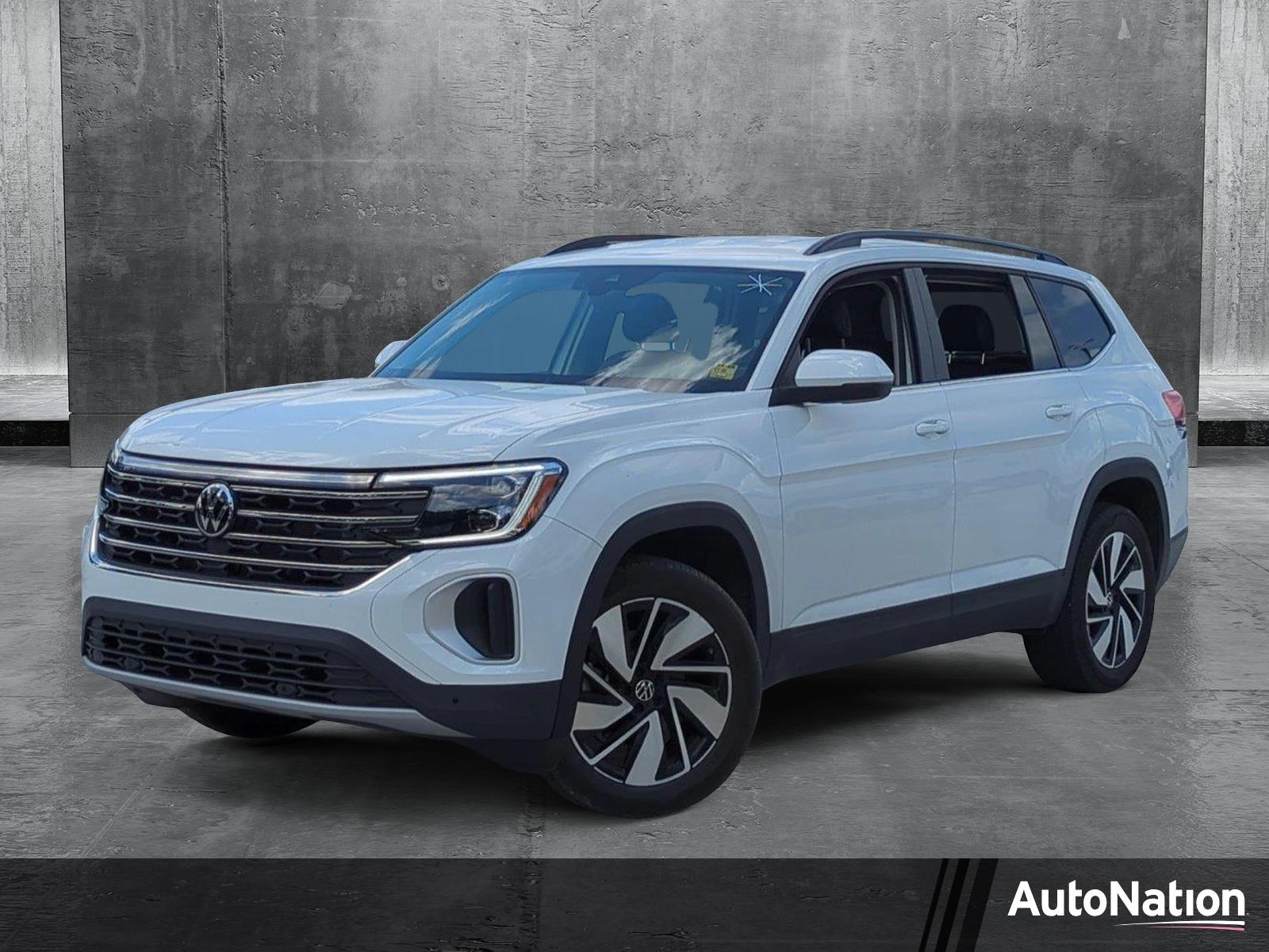 2024 Volkswagen Atlas Vehicle Photo in Pembroke Pines, FL 33027