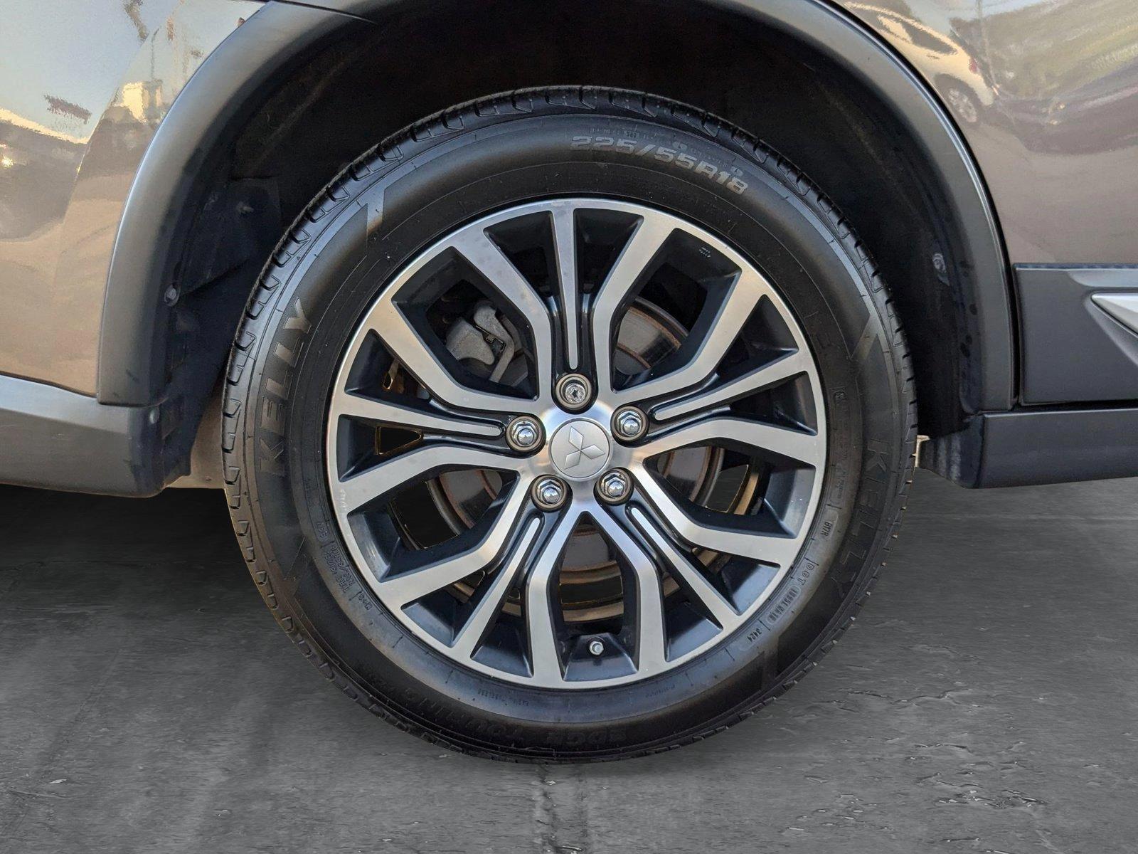 2017 Mitsubishi Outlander Vehicle Photo in MIAMI, FL 33134-2699