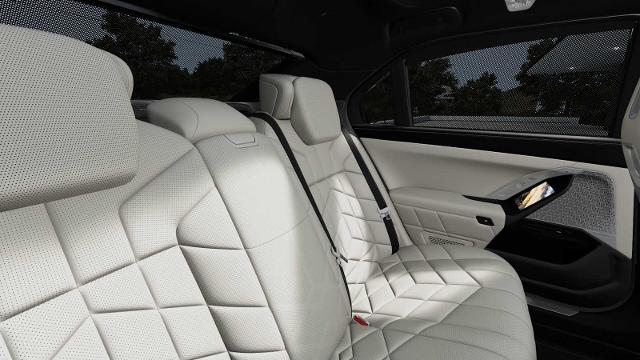 2025 BMW 760i xDrive Vehicle Photo in GRAPEVINE, TX 76051