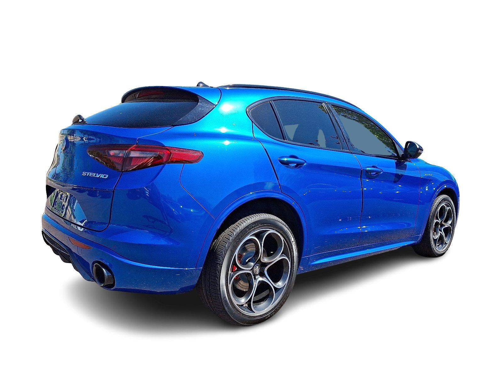 2022 Alfa Romeo Stelvio Vehicle Photo in Willow Grove, PA 19090