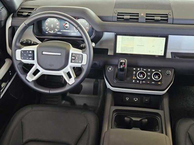 2024 Defender Vehicle Photo in AUSTIN, TX 78717