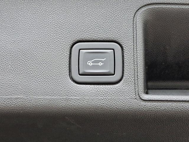 2024 GMC Terrain Vehicle Photo in DANBURY, CT 06810-5034