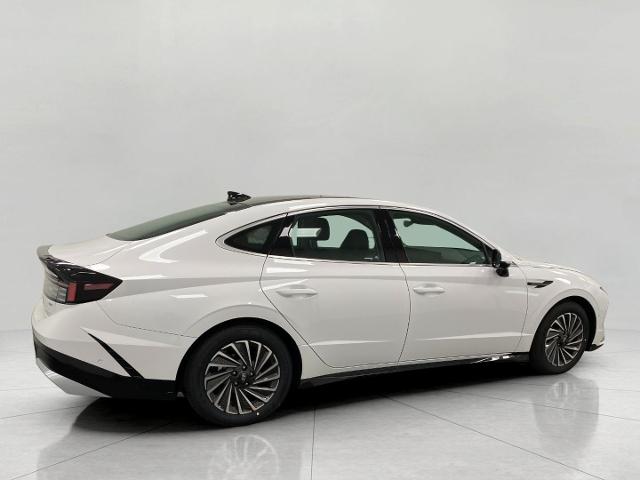 2025 Hyundai SONATA Hybrid Vehicle Photo in Appleton, WI 54913