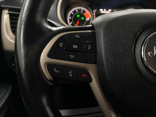 2017 Jeep Cherokee Vehicle Photo in Appleton, WI 54913