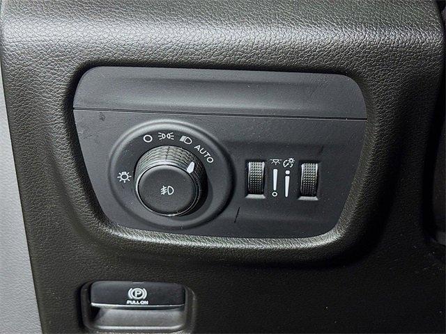 2023 Jeep Grand Cherokee L Vehicle Photo in PUYALLUP, WA 98371-4149