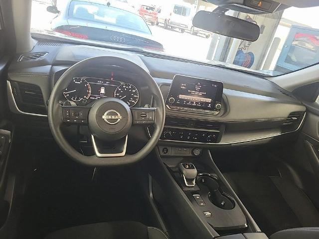 2024 Nissan Rogue Vehicle Photo in Cedar Rapids, IA 52402