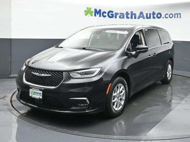 2023 Chrysler Pacifica Vehicle Photo in Cedar Rapids, IA 52402