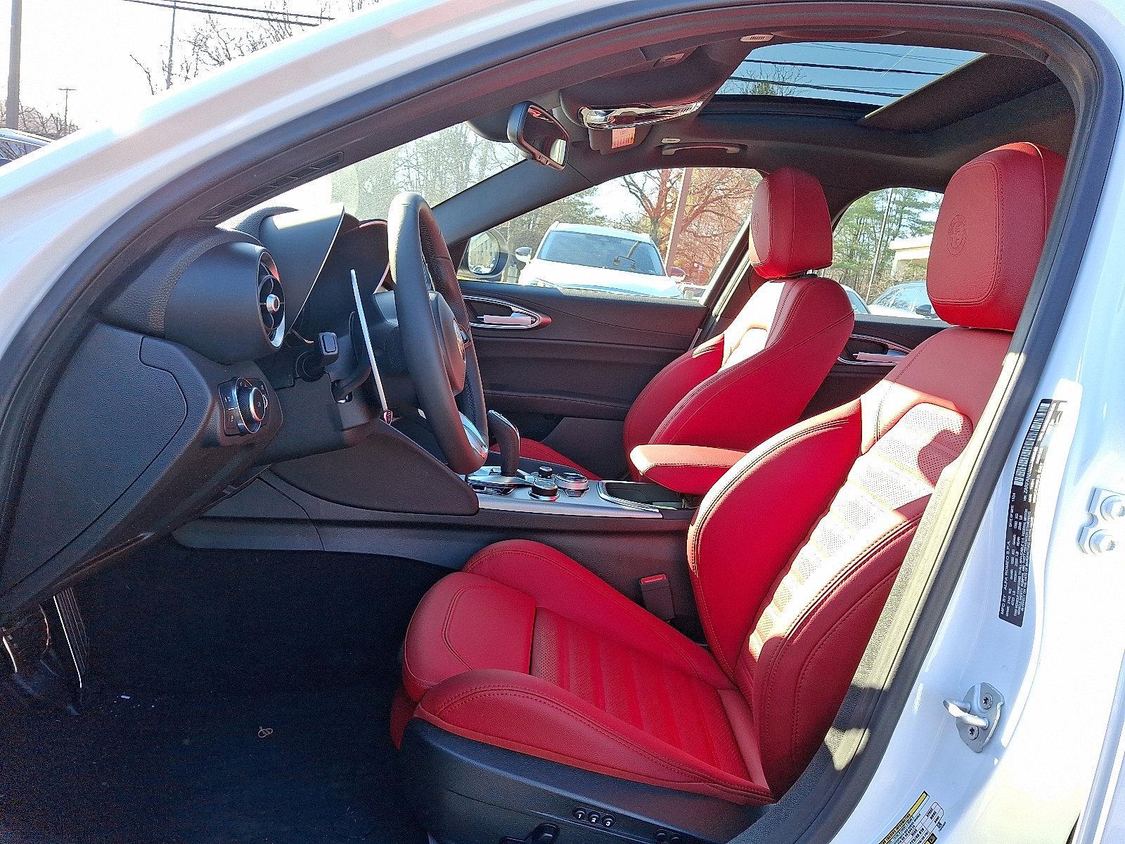 2025 Alfa Romeo Giulia Vehicle Photo in Willow Grove, PA 19090