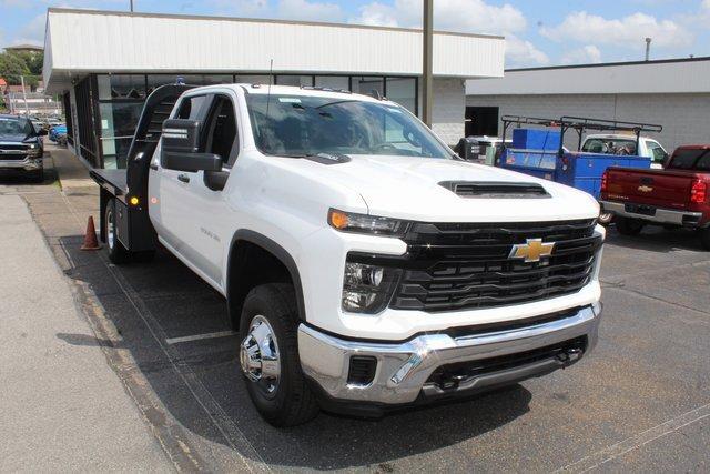 2024 Chevrolet Silverado 3500 HD Chassis Cab Vehicle Photo in SAINT CLAIRSVILLE, OH 43950-8512