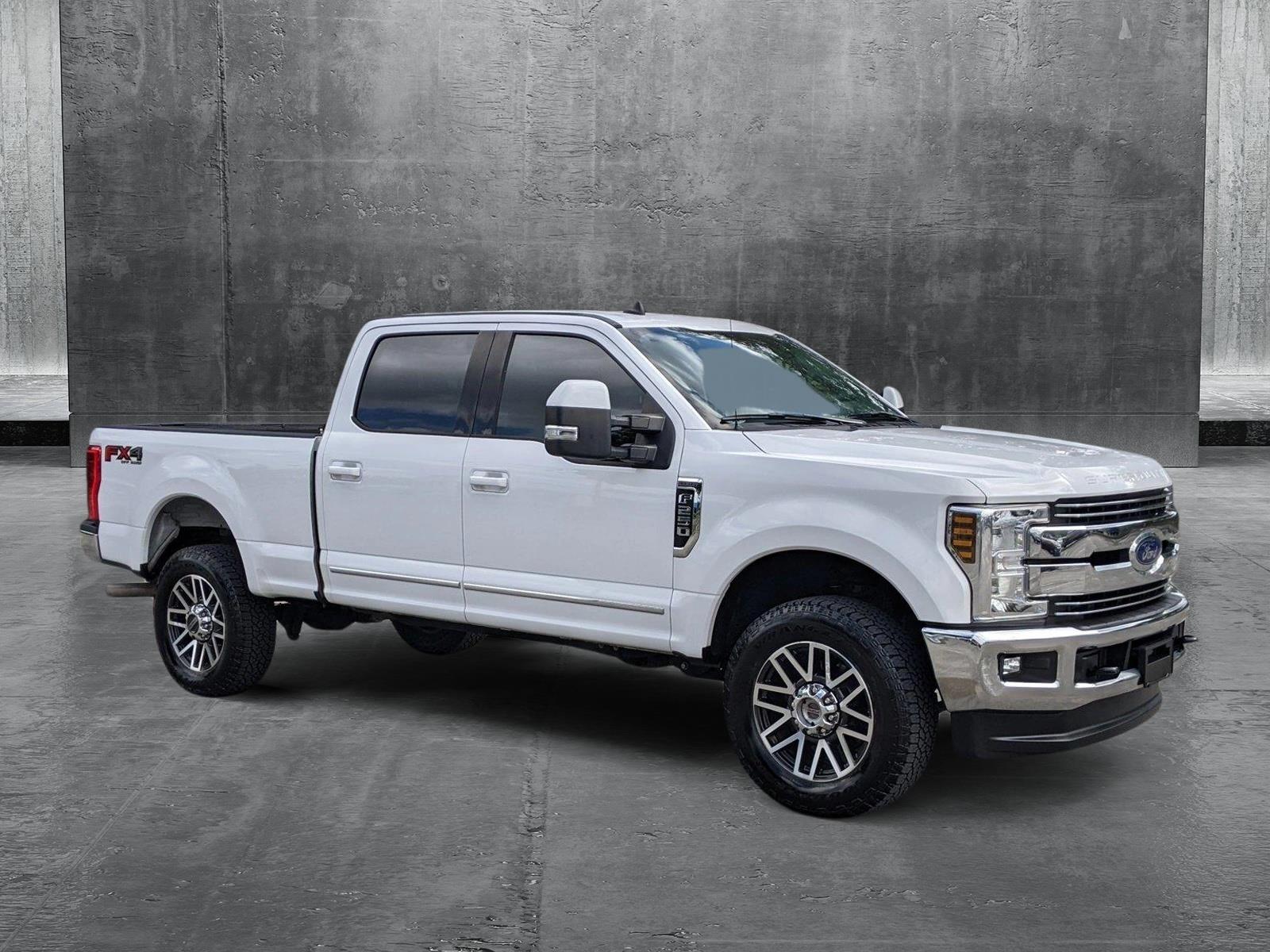 2019 Ford Super Duty F-250 SRW Vehicle Photo in PEMBROKE PINES, FL 33024-6534